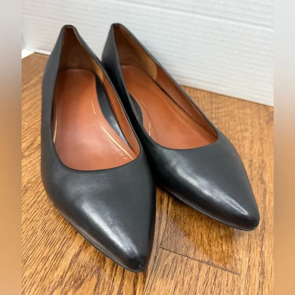 Vionic Black Leather Flats - Picture 13 of 13